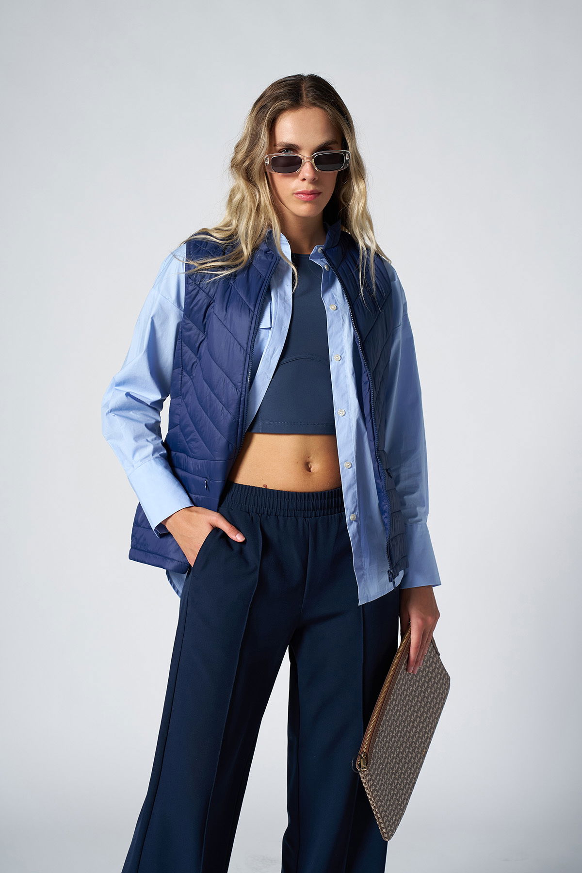 Kadın Lacivert Sıfır Kol Yakalı Rüzgar Geçirmez Üç Mevsim Yelek | 1267 - BİLCEE (1)