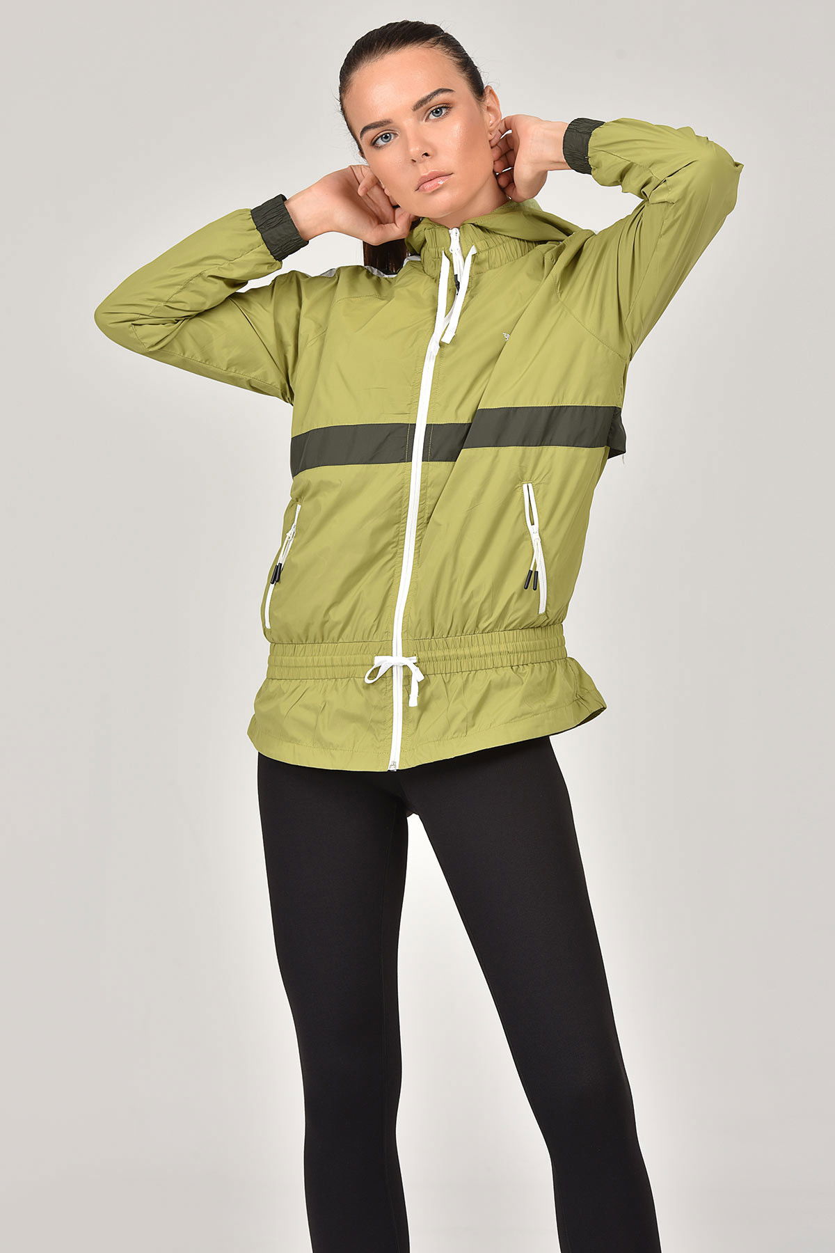 Kadın Yeşil Kapüşonlu İpli Cepli İnce Eşofman Üstü | 3512 - BİLCEE