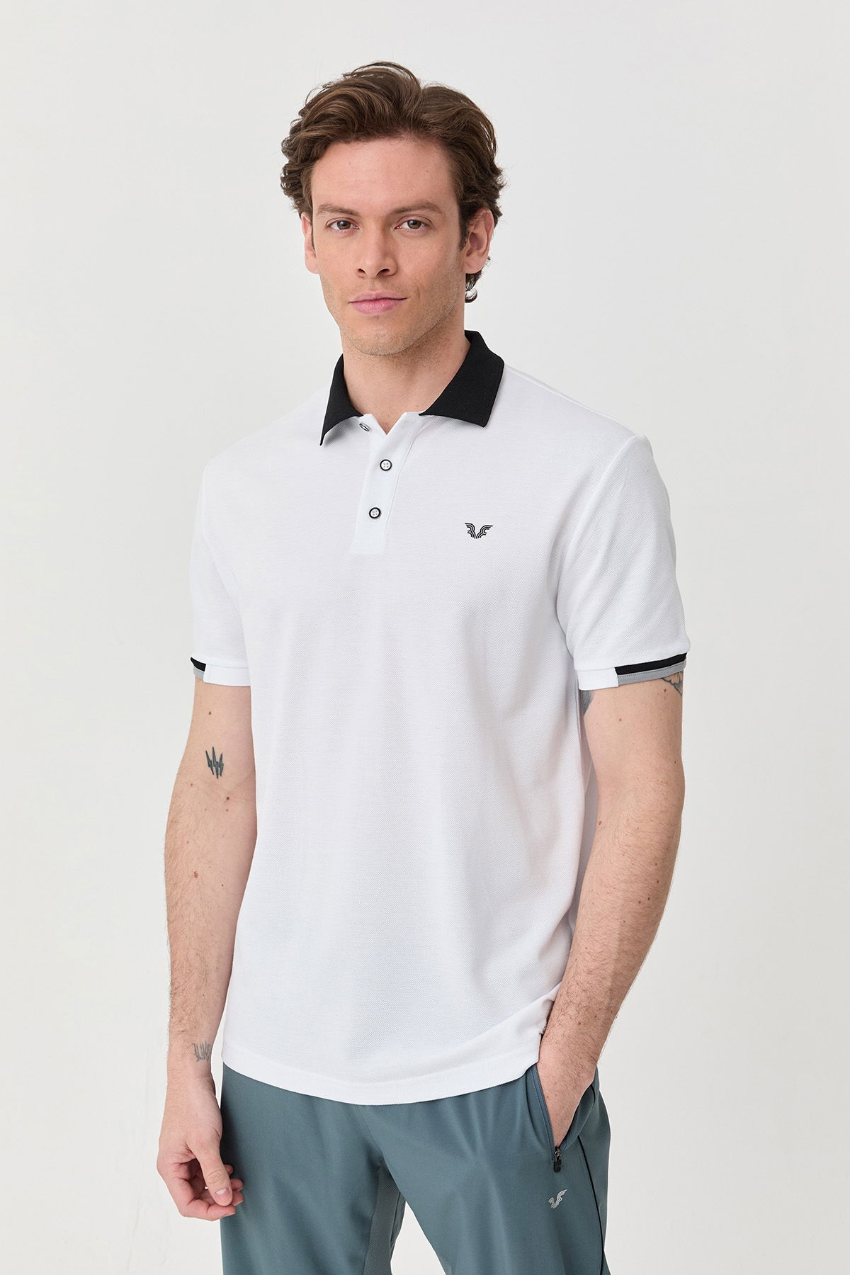 Erkek Beyaz Pamuklu Polo Yakalı Kısa Kollu Tişört | 9710 - BİLCEE (1)