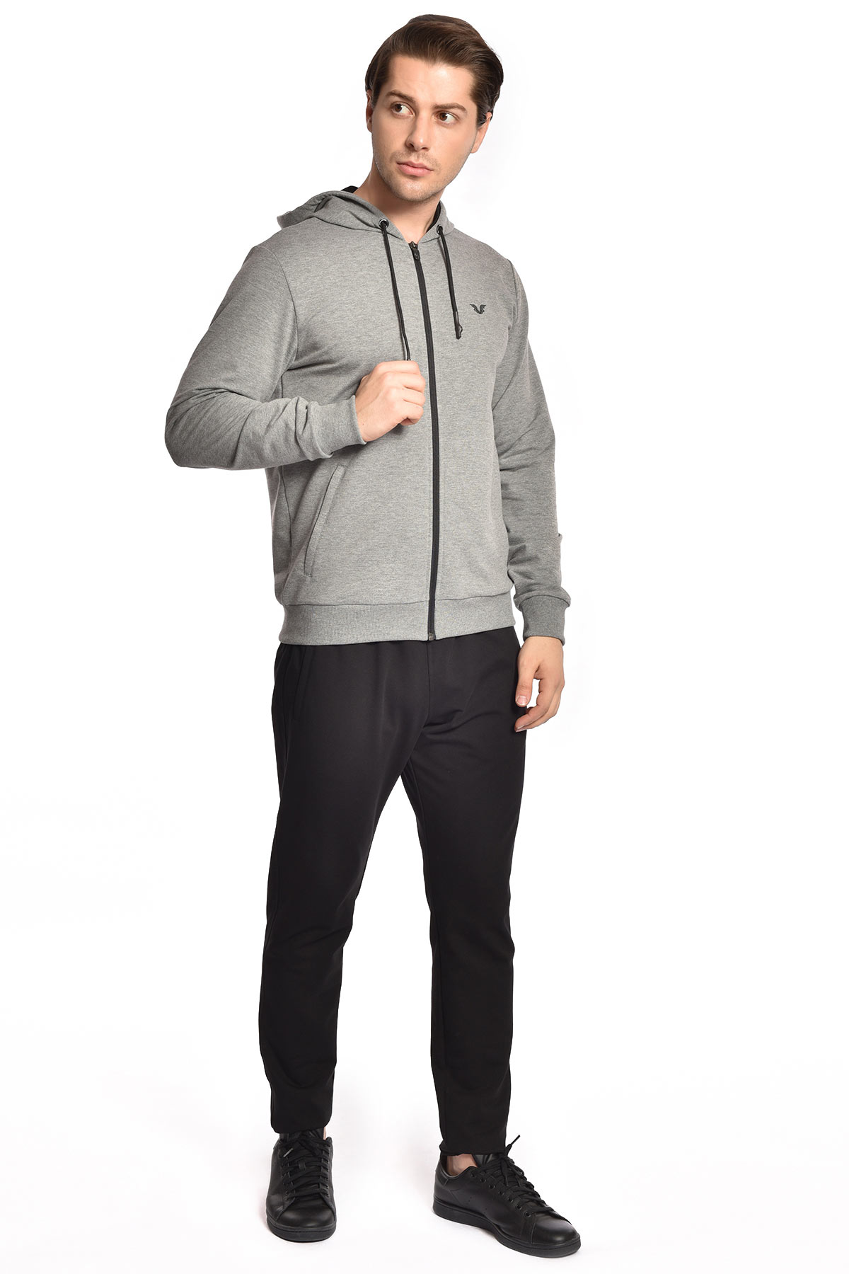 Erkek Gri Kapüşonlu Cebi Fermuarlı Spor Alt Üst Eşofman Takımı | 8769 - BİLCEE