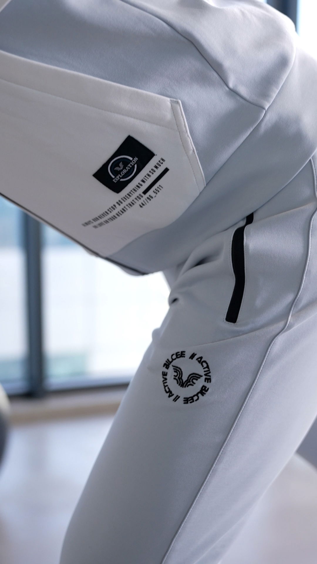 Erkek Beyaz Kapüşonlu Likralı Pamuklu Eşofman Takım | 1525 - BİLCEE (1)