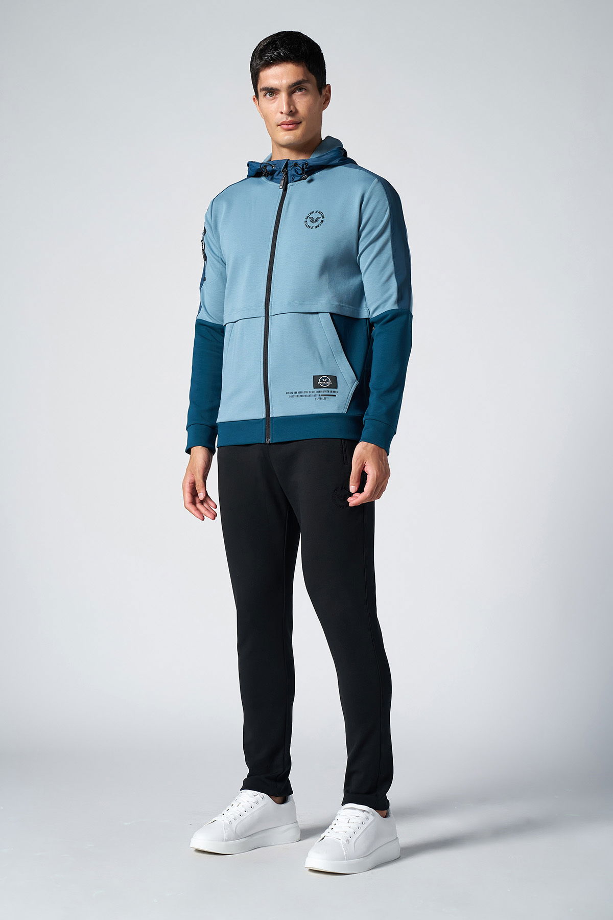 Erkek Mavi Kapüşonlu Likralı Pamuklu Eşofman Takım | 1525 - BİLCEE