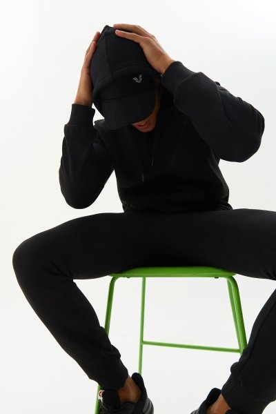 Erkek Siyah Kapüşonlu Kanguru Cepli Pamuklu Sweatshirt 8755
