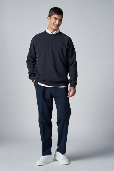 Erkek Koyu Lacivert Bisiklet Yaka Fırçalı Yumusak Dokulu Sweatshırt |4786 