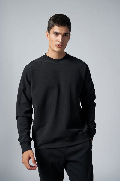  Erkek Siyah Bisiklet Yaka Fırçalı Yumusak Dokulu Sweatshırt |4786 