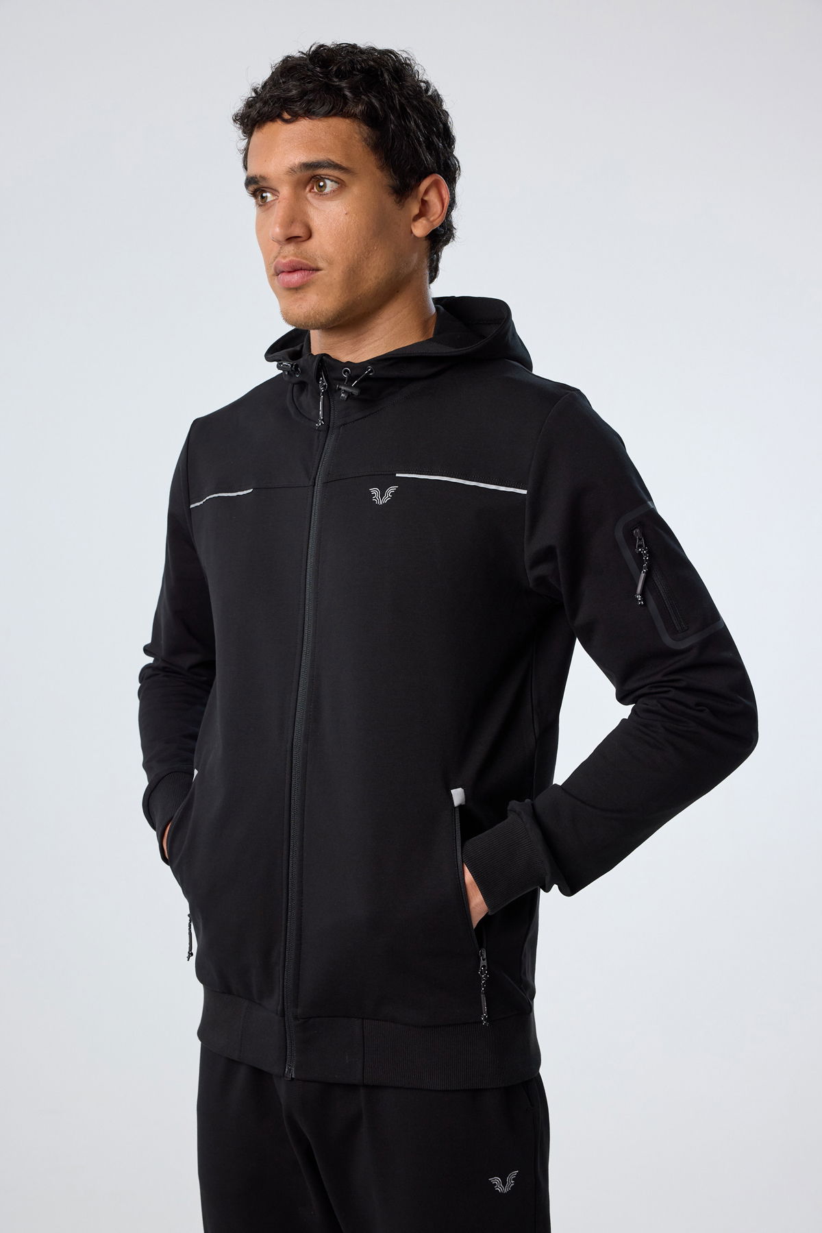 Erkek Siyah Kapüşonlu Lastik Paça Eşofman Takım | 0785 - BİLCEE (1)