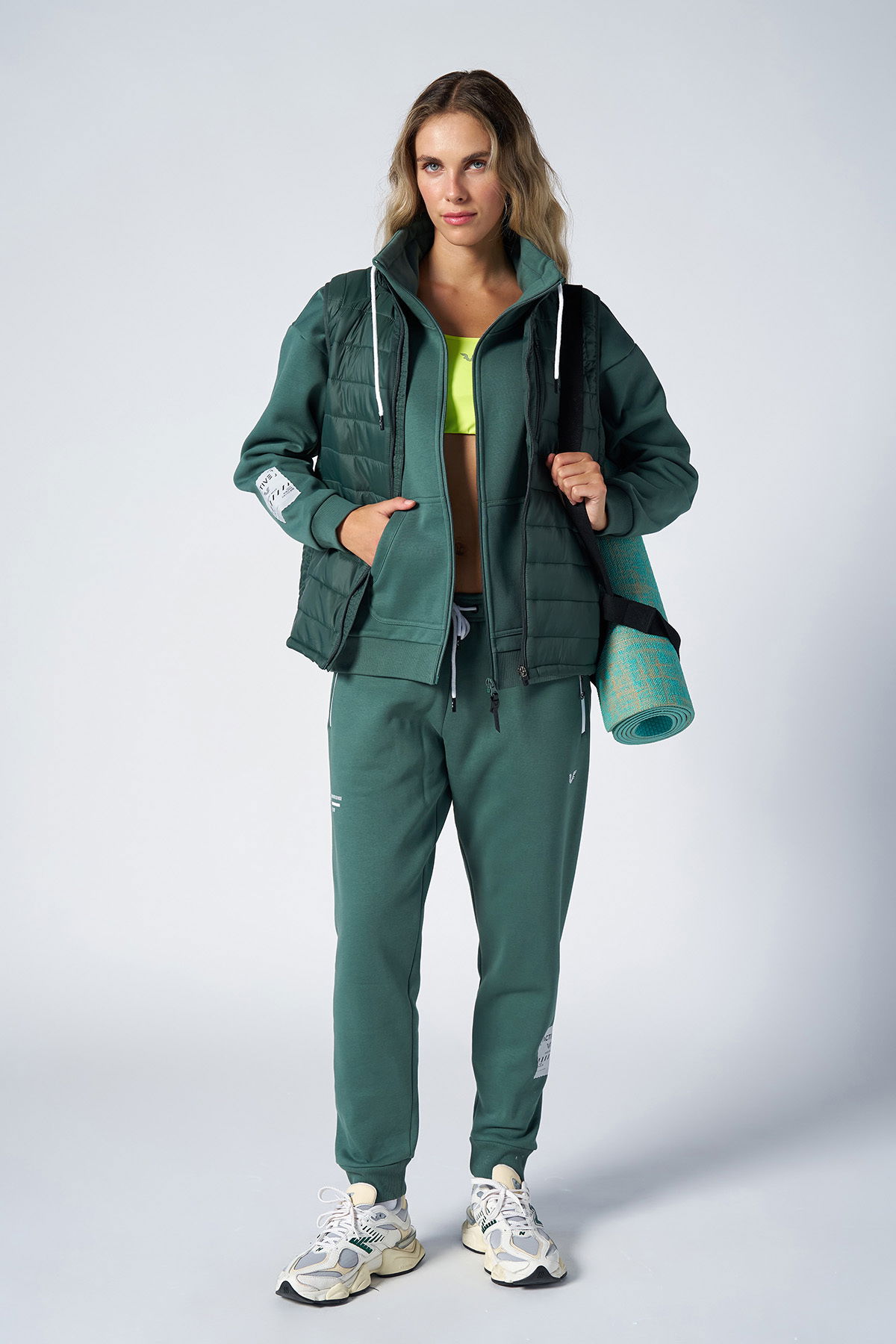 Kadın Yeşil 3 İplik Şardonlu Lastik Paça Fermuarlı Eşofman Takım | 1595 - BİLCEE