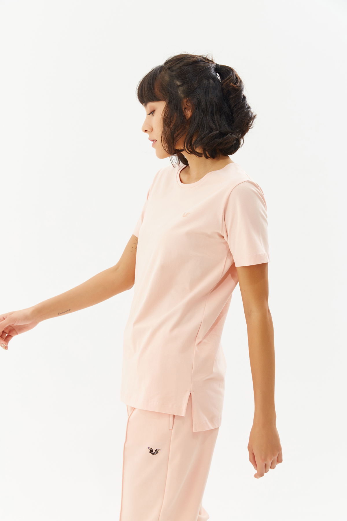 Kadın Yavruağzı Pamuklu Bisiklet Yaka Basıc Kısa Kol Tişört | 9242 - BİLCEE (1)