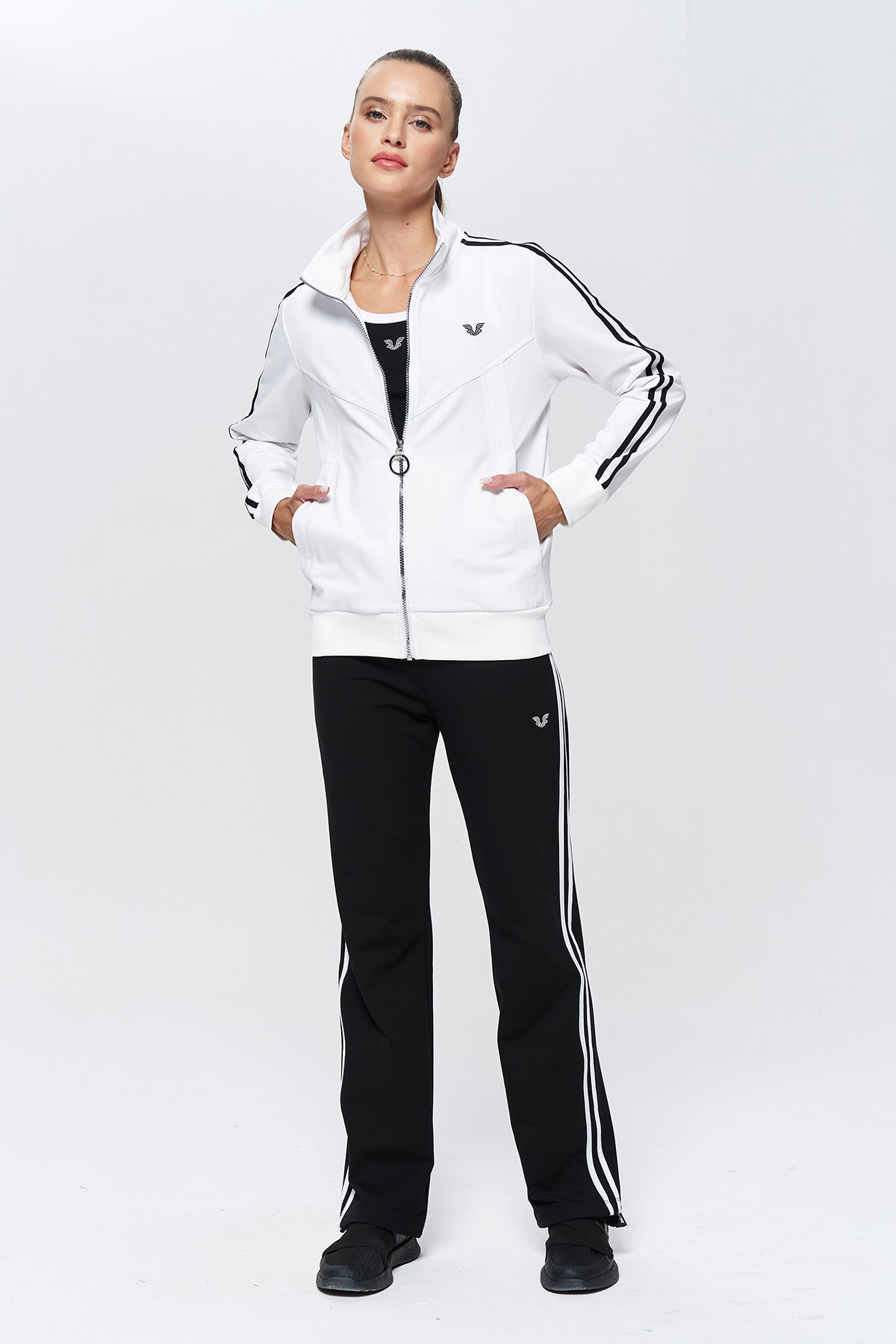 Kadın Beyaz Dik Yakalı 3'lü Alt Üst Eşofman Takımı | 9907 - BİLCEE (1)