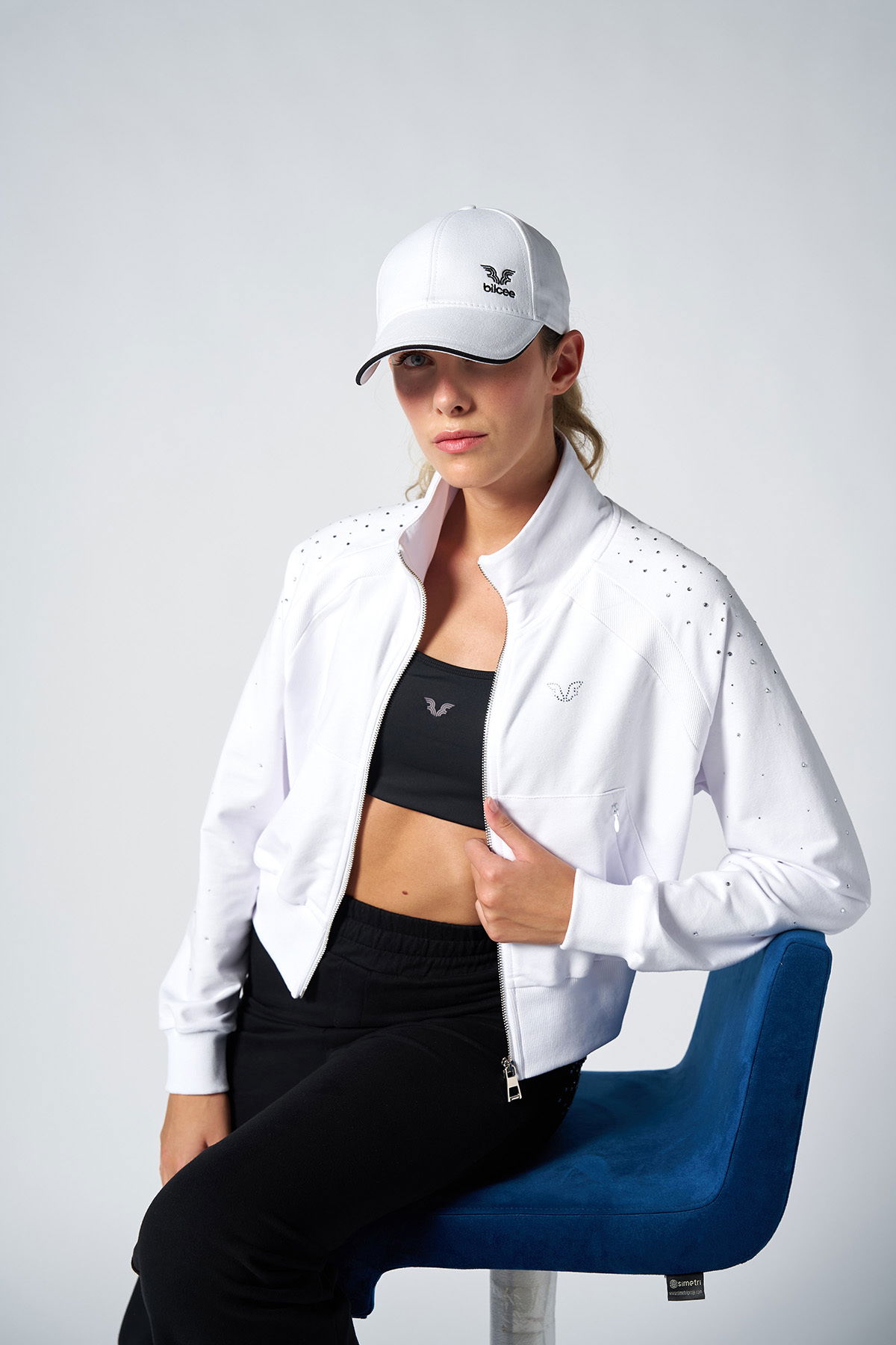  Kadın Beyaz Fashion Taşlı Yumuşak Dokulu Fırçalı Kumaş Eşofman Takım | 4563 - BİLCEE