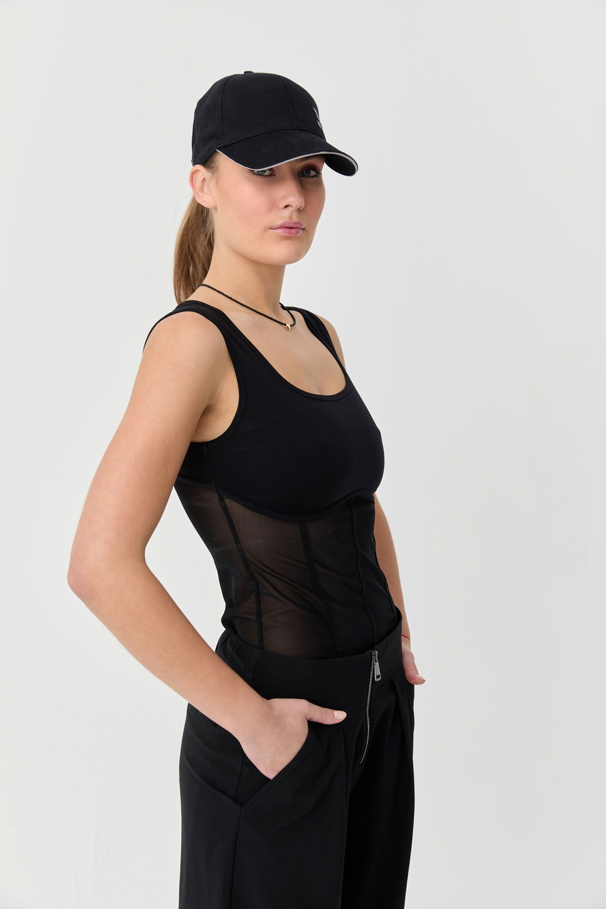 Kadın Transparan Detaylı Sıfır Kol Siyah Crop Body | 9761 - BİLCEE (1)