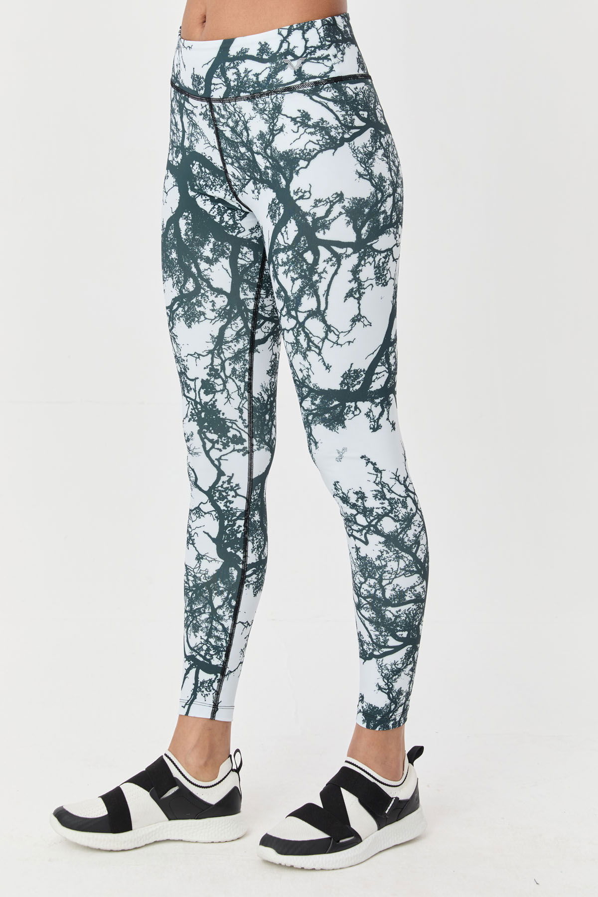 Kadın Beyaz Yüksek Bel Desenli Esnek Ve Toparlayıcı Spor Tayt | 8121 - BİLCEE (1)