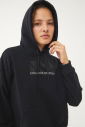 Kadın Siyah Baskılı Kanguru Cepli Kapüşonlu Sim Baskılı Sweatshirt 1602 - 5