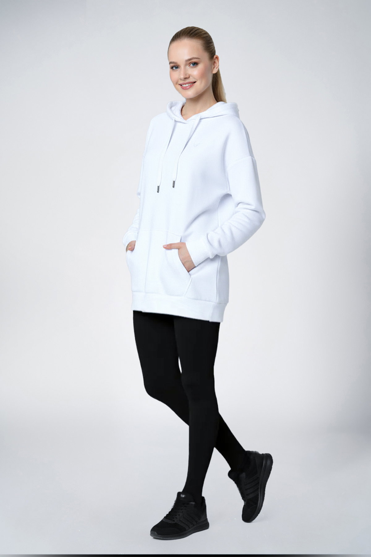 Beyaz Kadın Kapüşonlu Kanguru Cepli Pamuklu Spor Düz Sweatshirt | 8785 - BİLCEE (1)