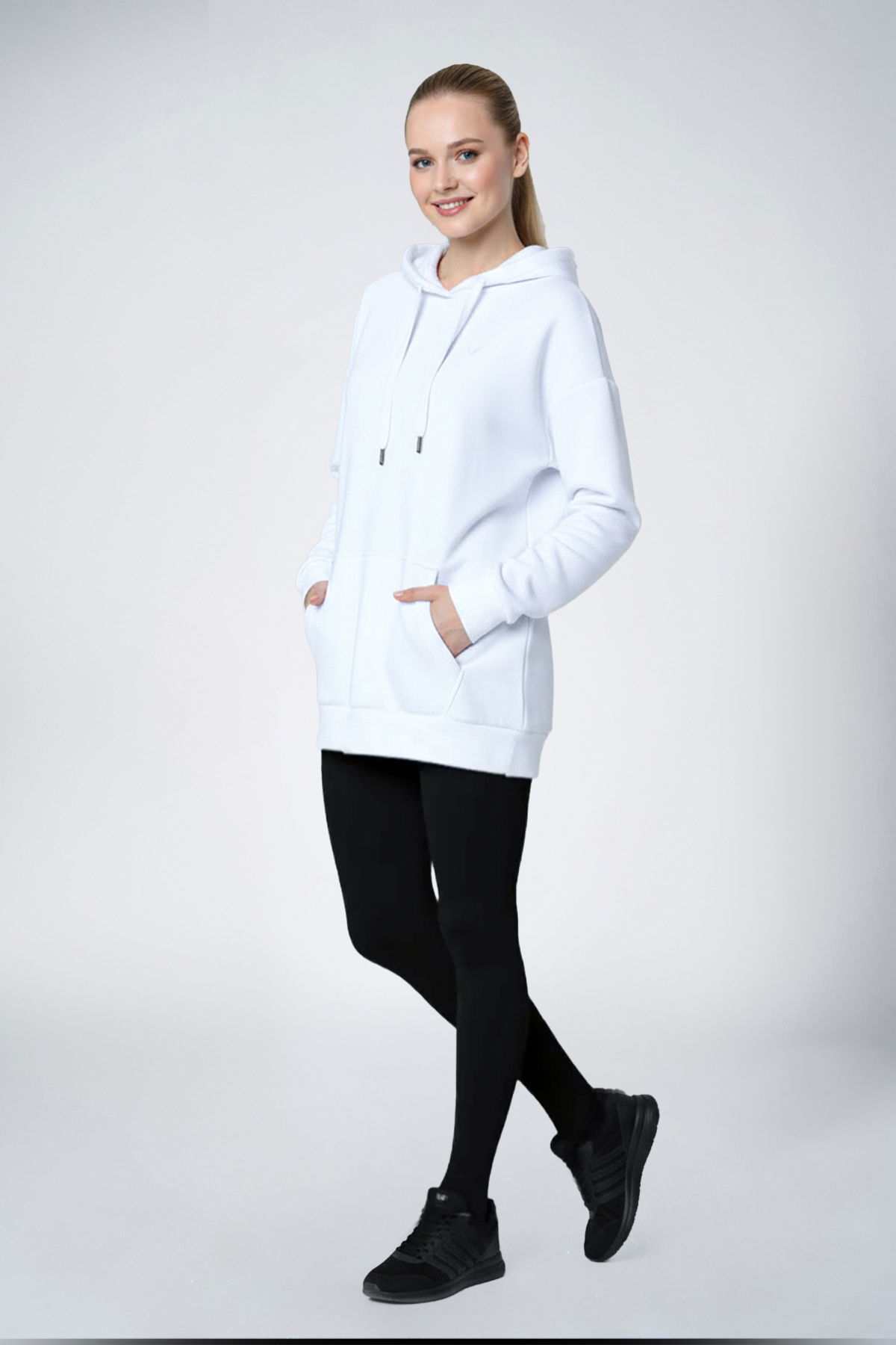 Beyaz Kadın Kapüşonlu Kanguru Cepli Pamuklu Spor Düz Sweatshirt | 8785 - BİLCEE (1)