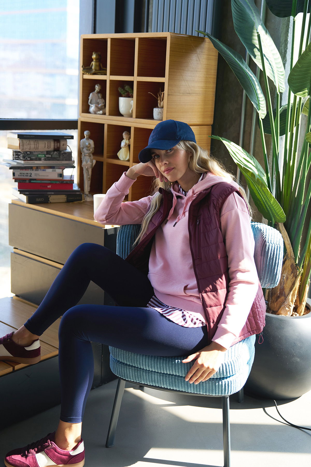 Kadın Pudra Kapüşonlu Kanguru Cepli Pamuklu Spor Düz Sweatshirt | 8785 - BİLCEE