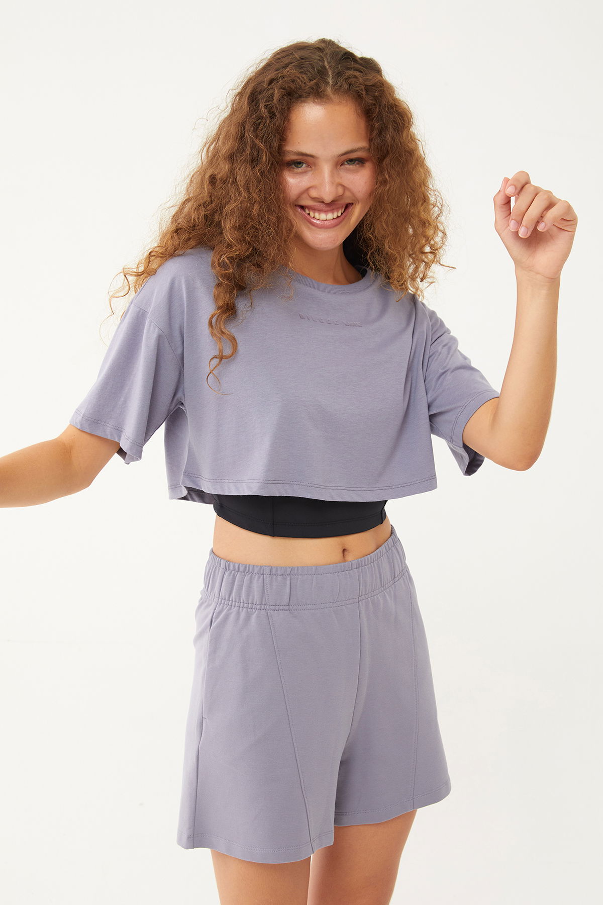 Kadın Açık Granit Organik Pamuklu Oversize Crop Kısa Kollu Spor Tişört | 0763 - BİLCEE
