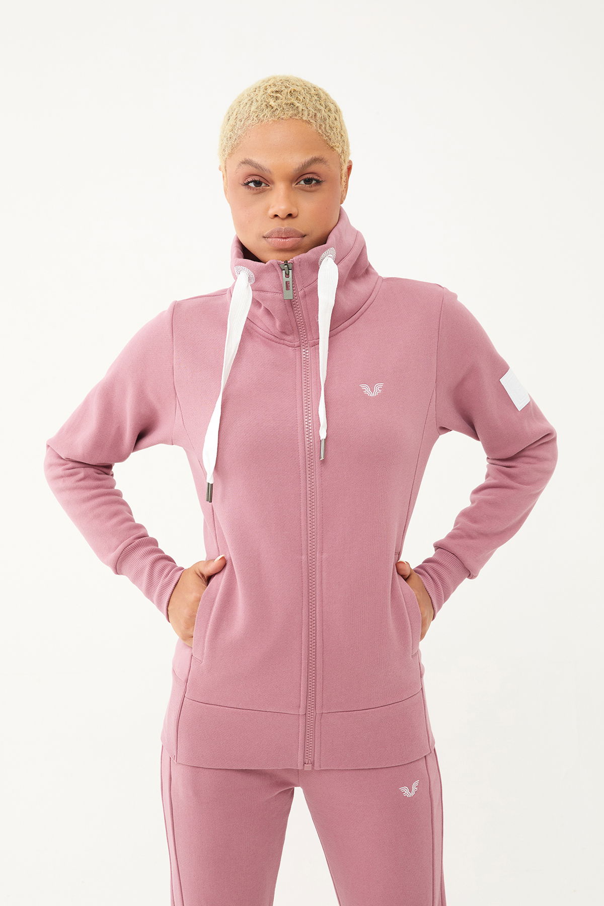 Kadın Pudra Organik Pamuklu İçi Tüylü Dik Yaka Spor Eşofman Üstü | 0729 - BİLCEE