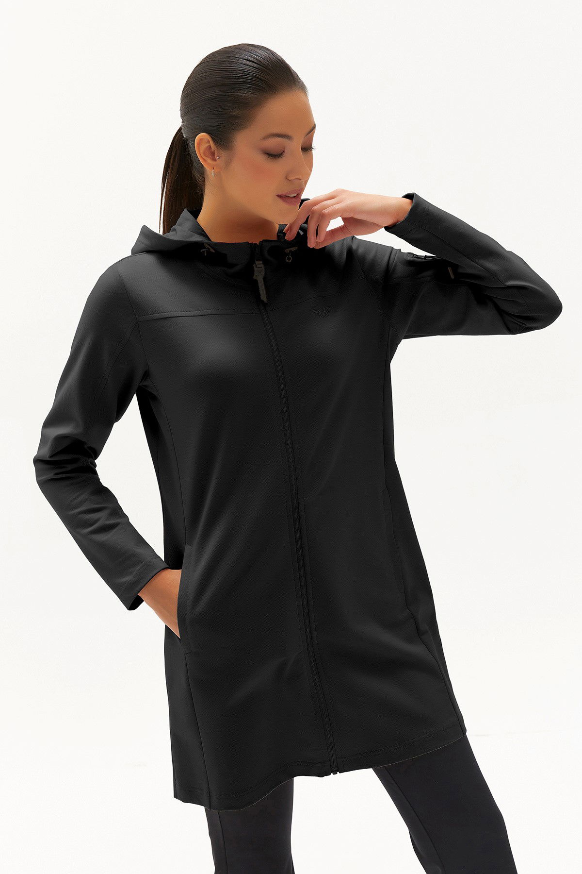 Kadın Siyah Softshell Kışlık İçi Polarlı Kapüşonlu Uzun Eşofman Üstü | 0457 - BİLCEE (1)