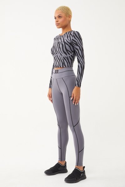 Kadın Açık Gri Zebra Yumuşak Dokulu Sporcu Uzun Kol Crop Performans Body 1672