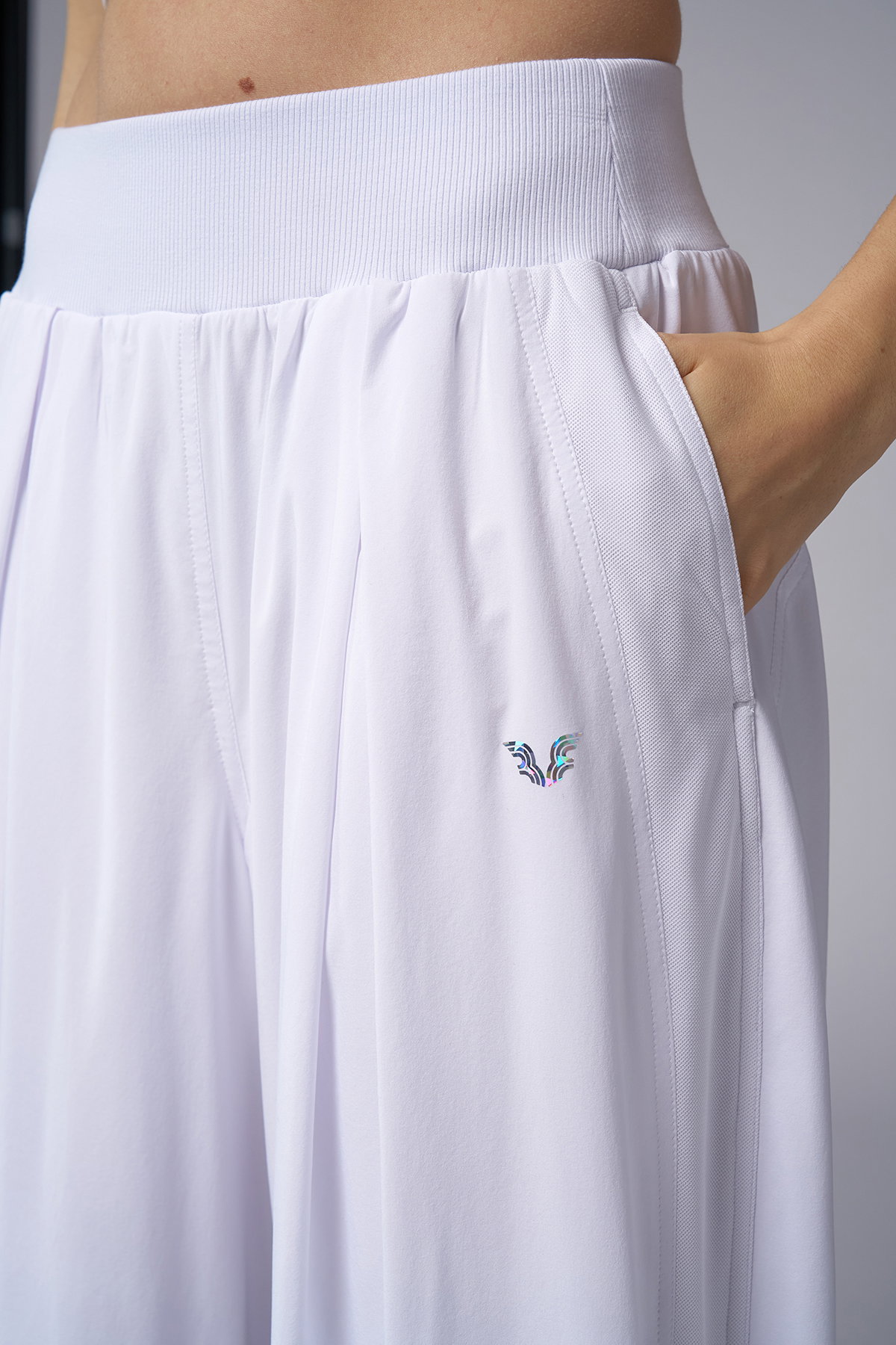 Kadın Beyaz İpeksi Kumaşlı Palazzo Baggy Bol Pantolon | 4034 - BİLCEE (1)