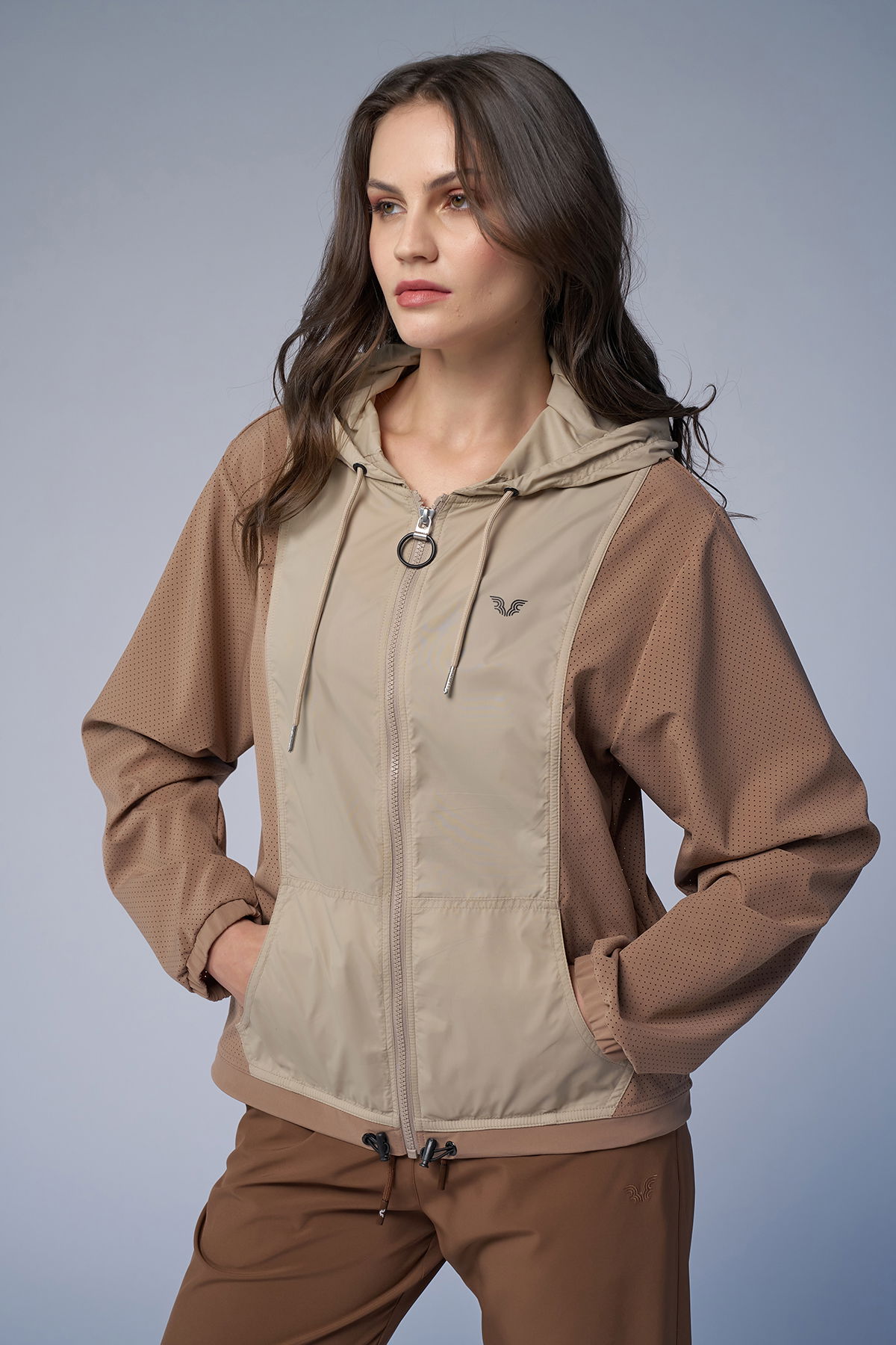 Kadın Açık Kahve Dokuma Kapüşonlu Spor Ceket | 4172 - BİLCEE