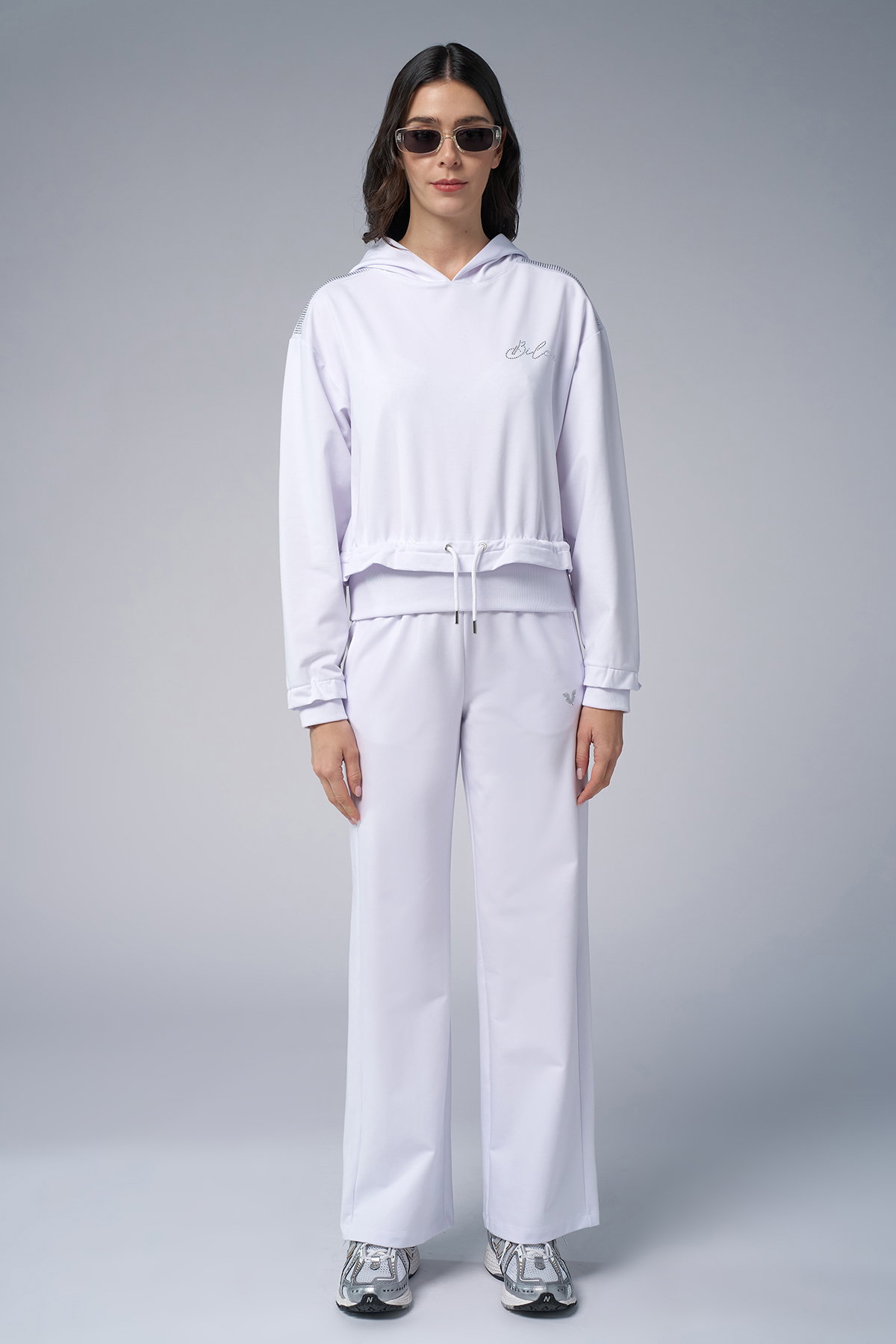 Kadın Beyaz Taş Baskılı Sweatshırt Pantolon Takım | 4043 - BİLCEE (1)