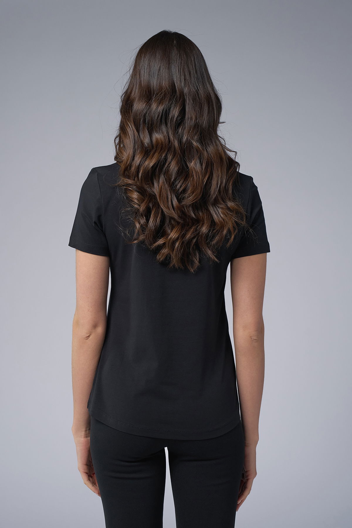 Kadın Siyah Önü Baskılı ve Taşlı Tişört | 4069 - BİLCEE (1)