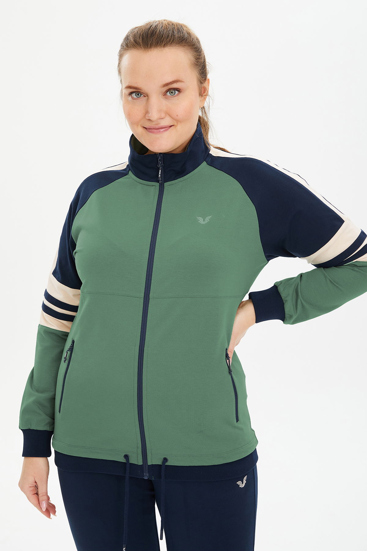 Kadın Yeşil Büyük Beden Dik Yakalı Baskı Detaylı Pamuklu Eşofman Takımı 0797 - BİLCEE