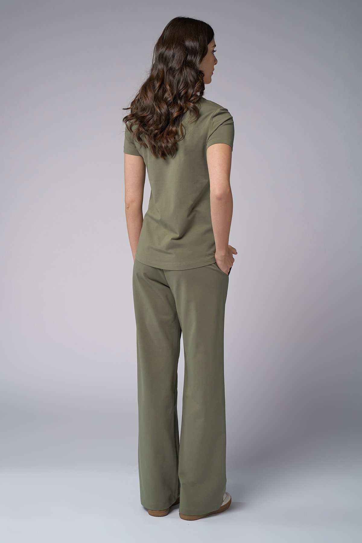 Kadın Yeşil Cep Taş Baskılı Tişört | 4077 - BİLCEE (1)