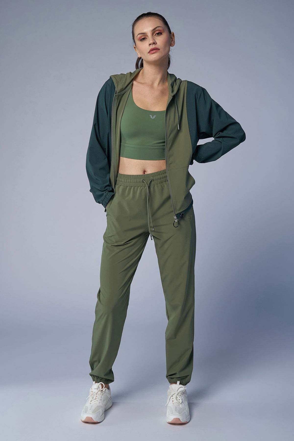 Kadın Yeşil İnce Hafif Kumaş Dokuma Eşofman Altı | 4167 - BİLCEE