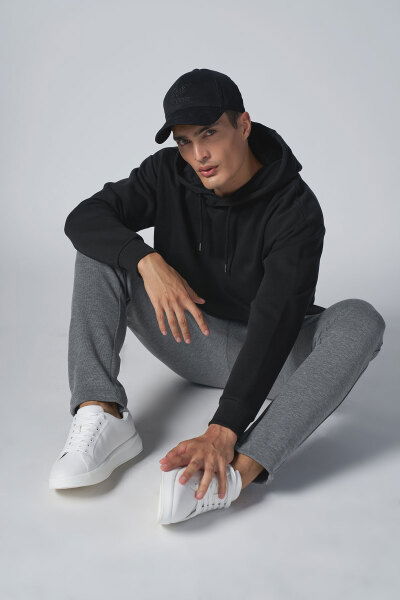 Peak Erkek Siyah Pamuklu Kanguru Cepli Kapüşonlu Sweatshirt | 7017 