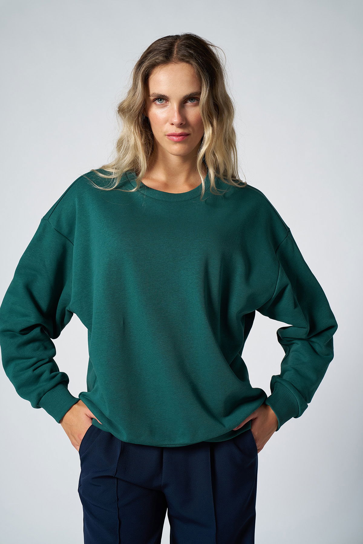 Peak Kadın Koyu Yeşil Oversize Bisiklet Yaka Basic Sweatshirt | 7015 - PEAK (1)