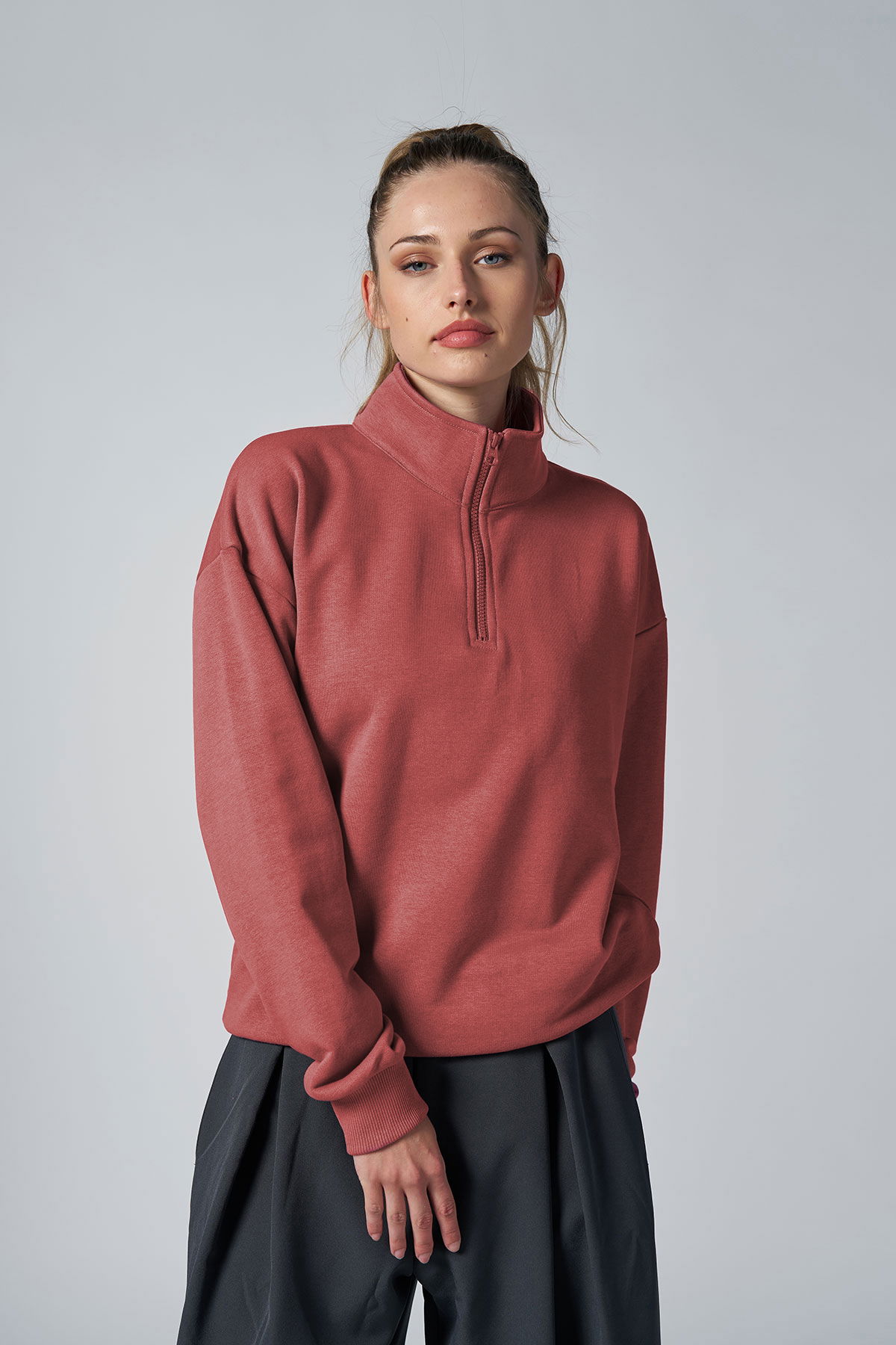 Peak Kadın Rouge Oversize Fermuarlı Yaka Sweatshirt | 7012 - PEAK (1)